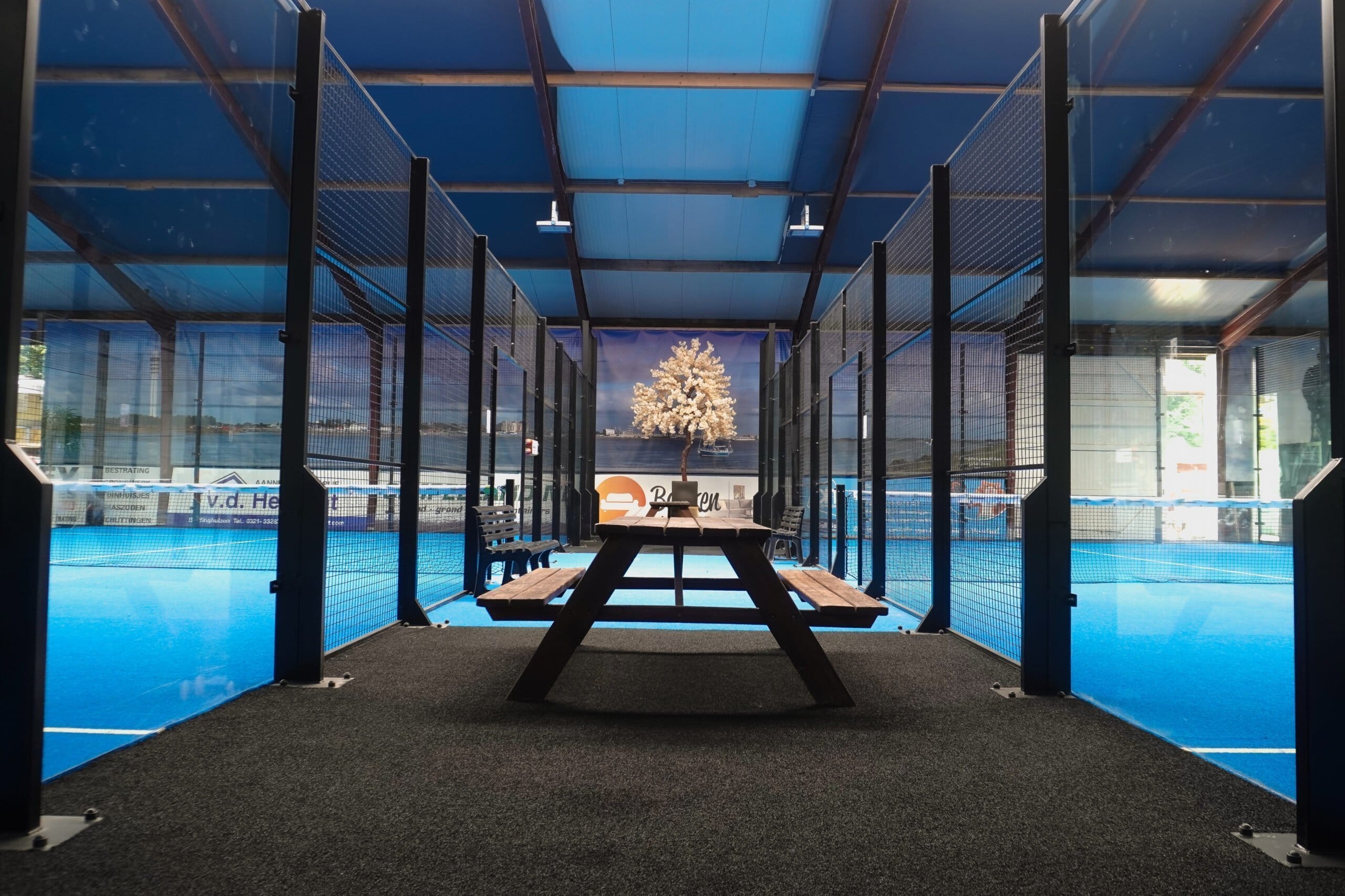 Padelanlage in der Manege Lelystad